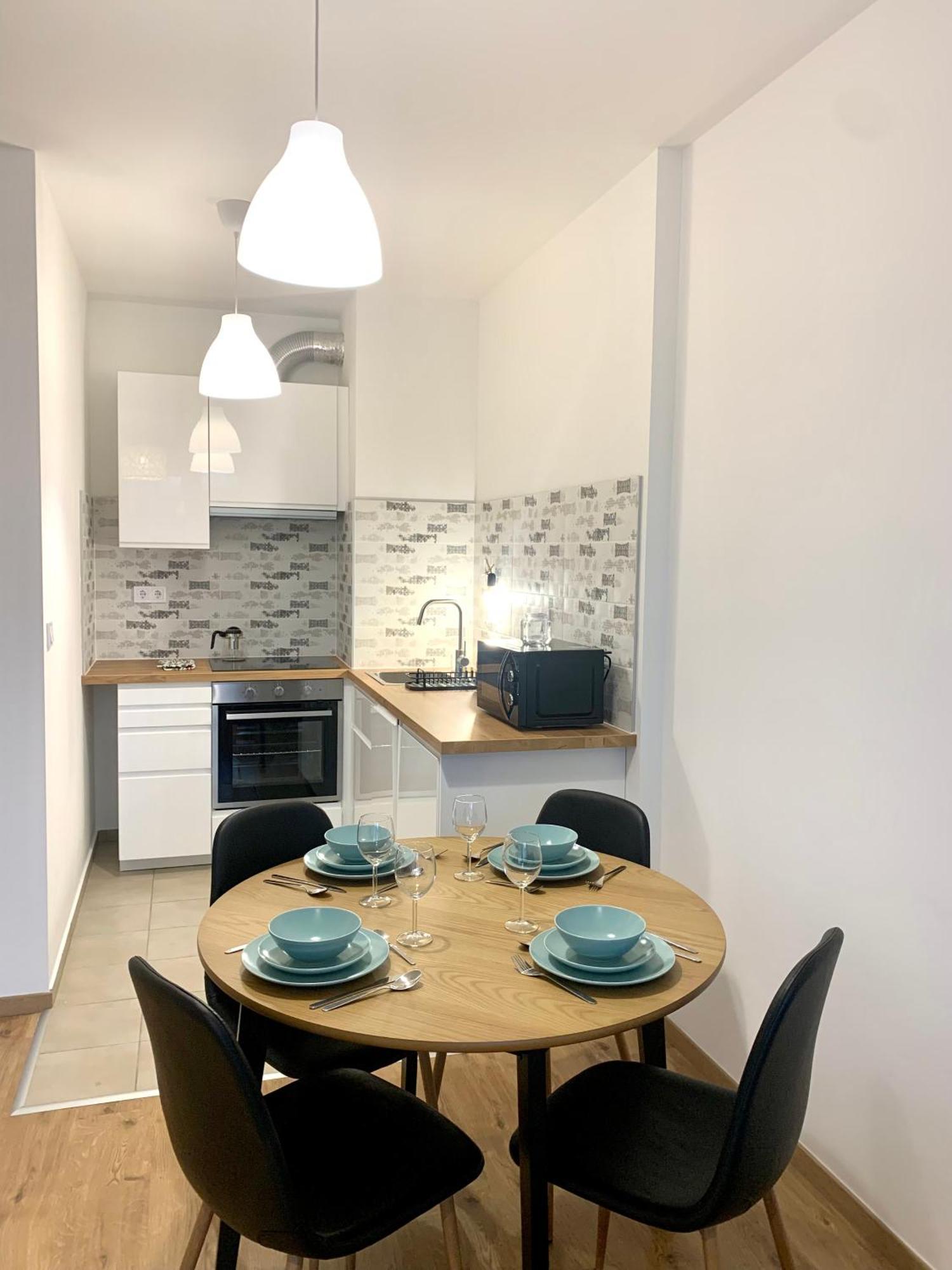 Westside Residence Apartment - Modern & Peaceful - Free Garage! บูดาเปสต์ ภายนอก รูปภาพ